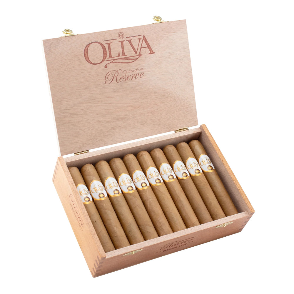 Oliva Connecticut Reserve Robusto cigar available in Kuwait at The Cabinet Club