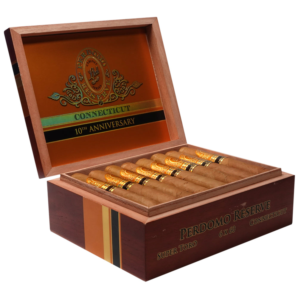 Perdomo Reserve 10-Year Super Toro Connecticut
