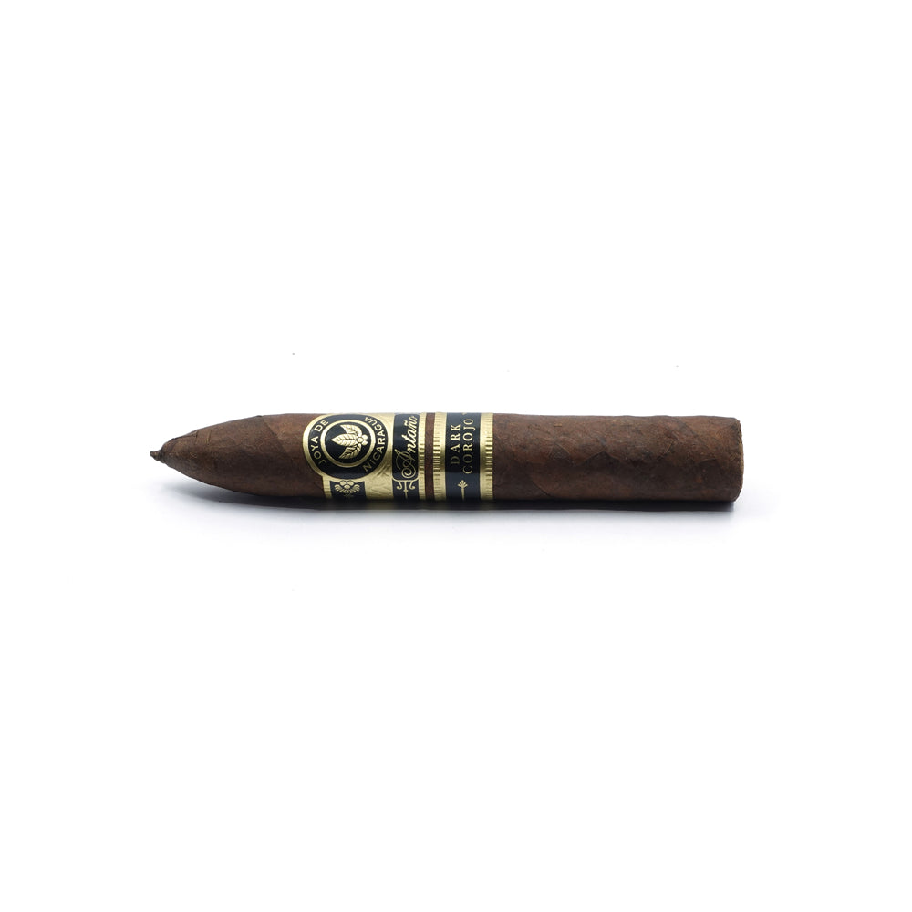 Joya de Nicaragua Antaño Dark Corojo Poderoso