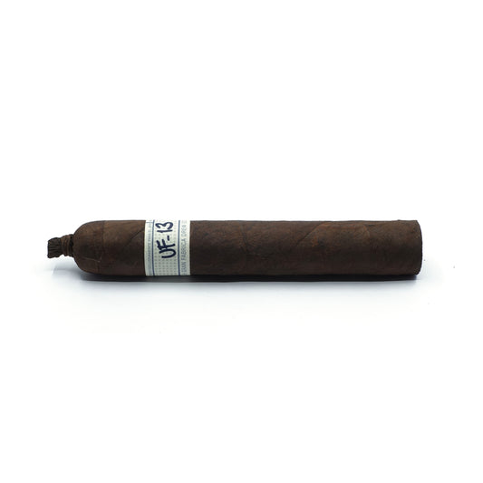 Liga Privada Único Serie UF-13 Dark