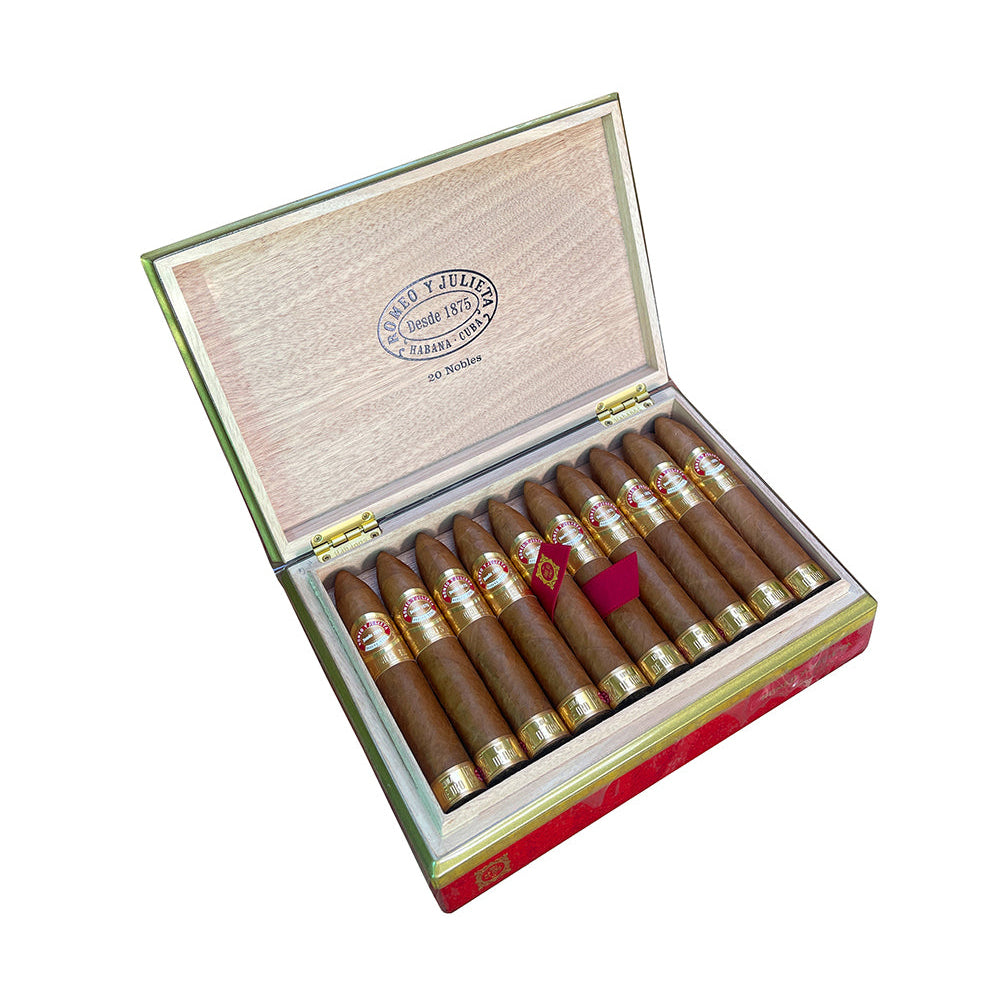 Romeo y Julieta Línea de Oro Nobles