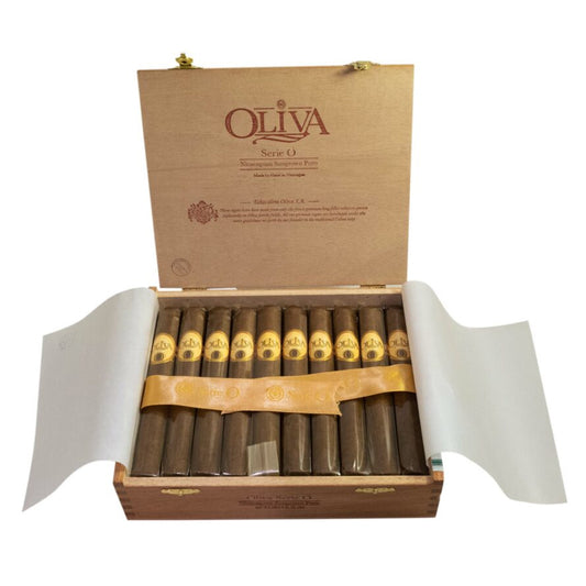 Oliva Serie O Toro cigar available in Kuwait at The Cabinet Club